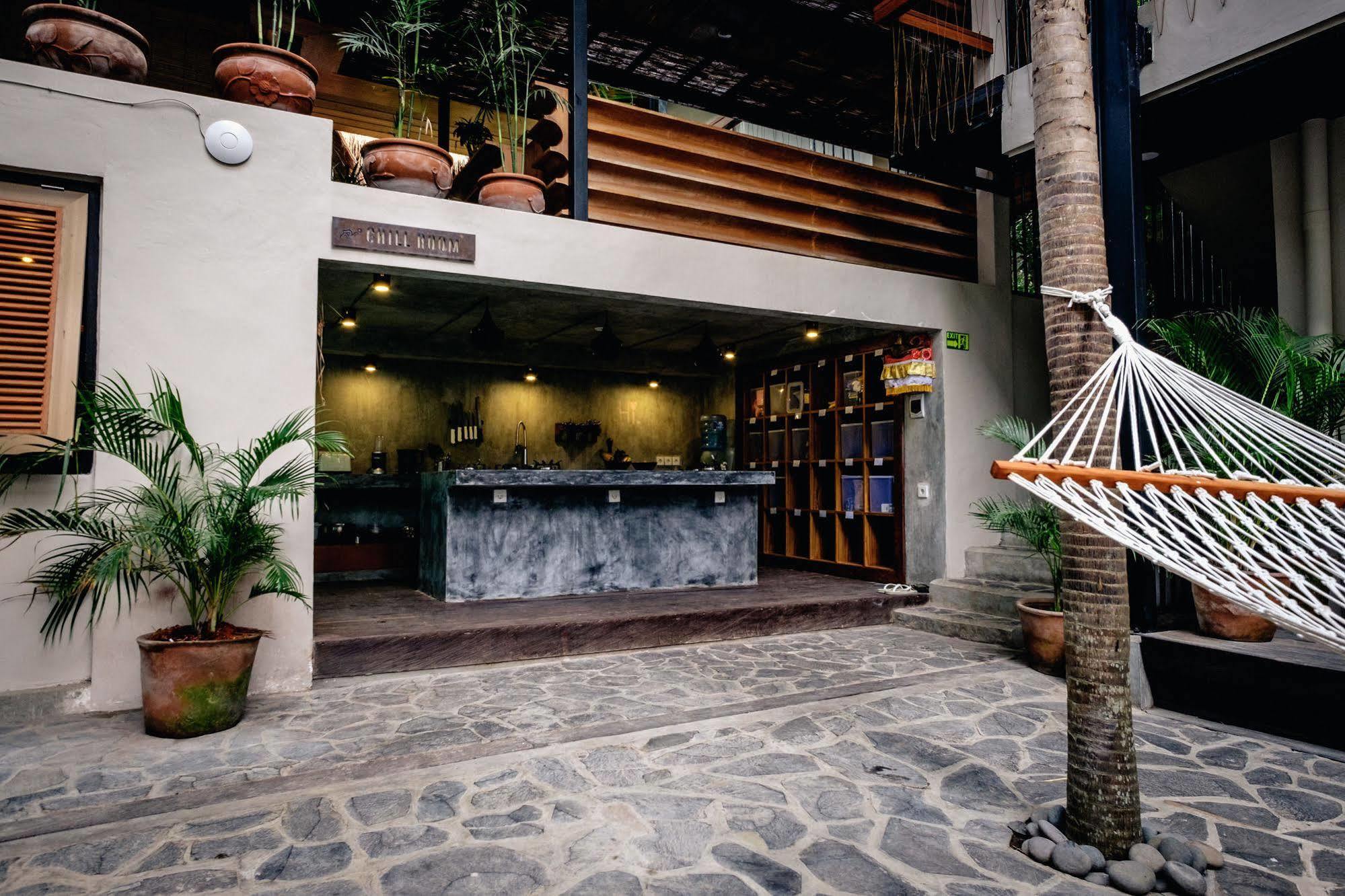 Outpost Ubud Penestanan Exterior photo