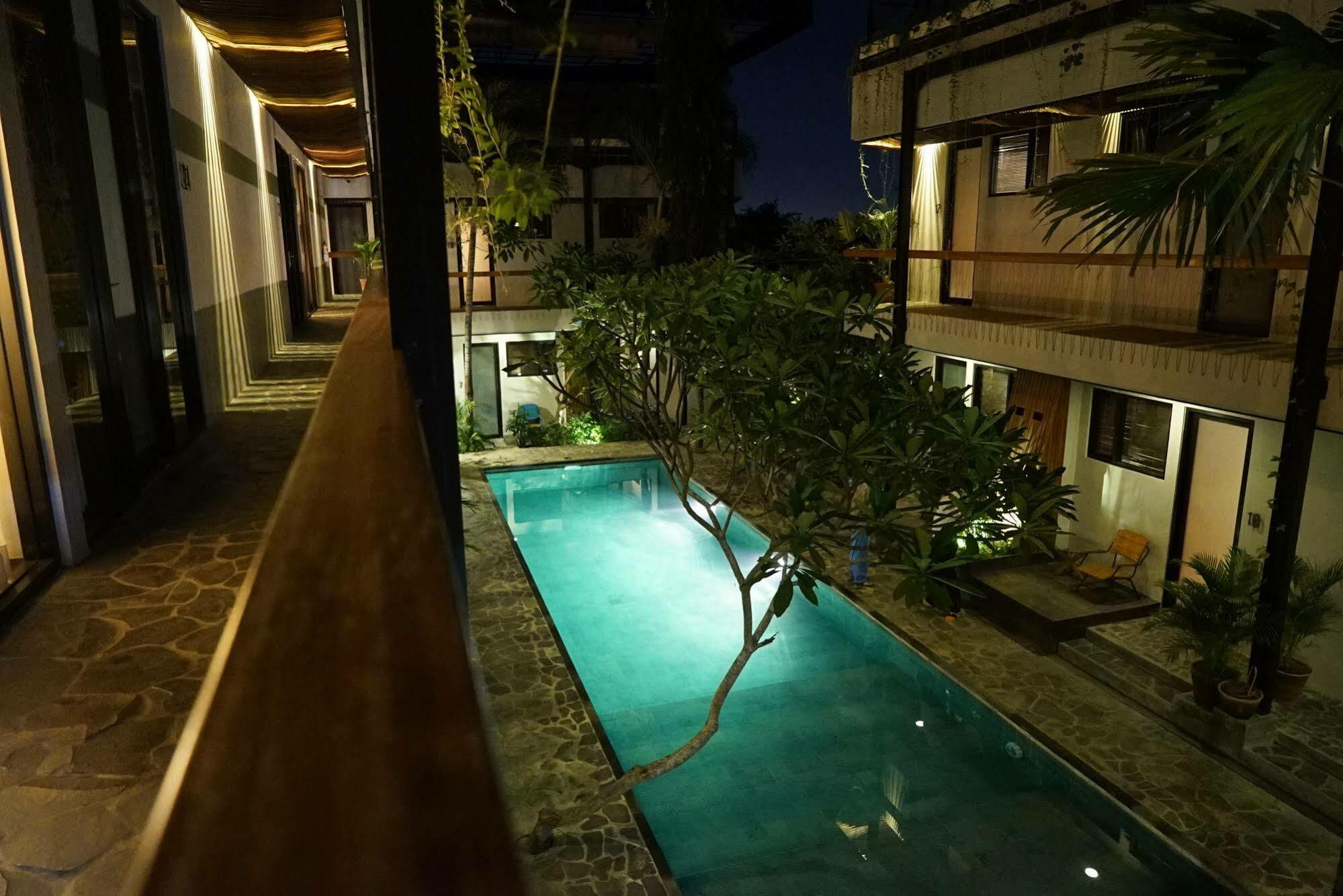 Outpost Ubud Penestanan Exterior photo